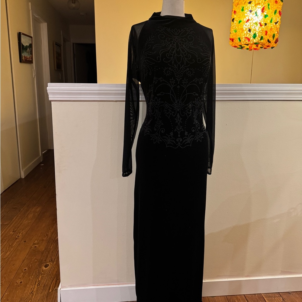 Robbie Bee Elegant Black Long Sleeve Dress